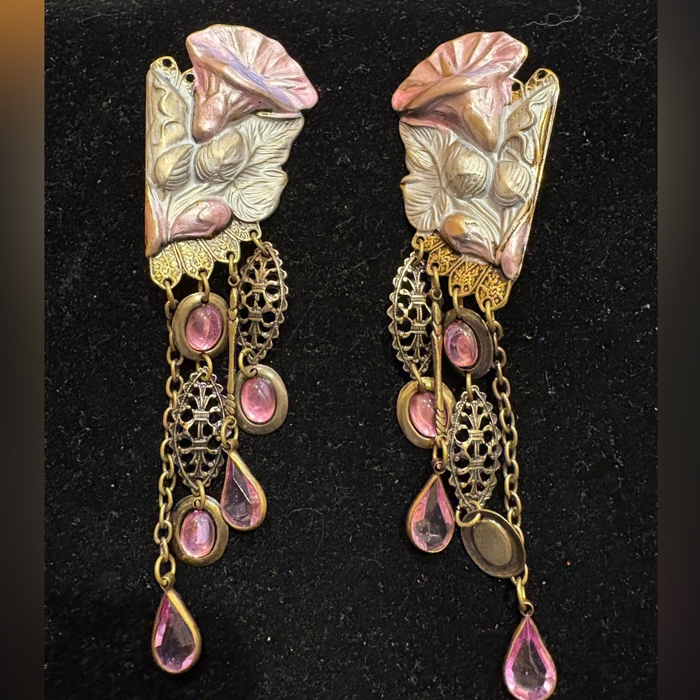 VINTAGE ART NOUVEAU MORNING GLORY CLIP ON EARRINGS